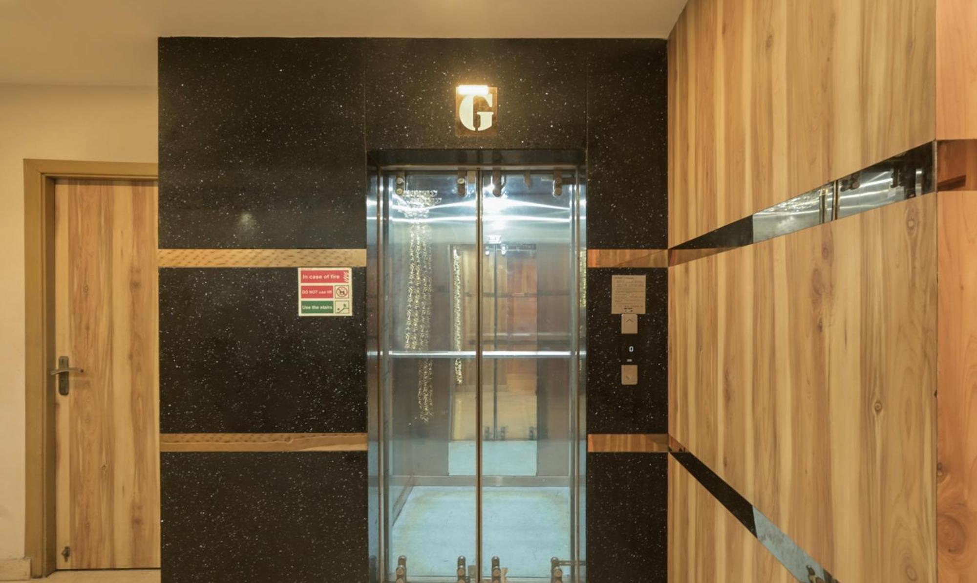 Hotel Orion Crystal Kolkata Luaran gambar