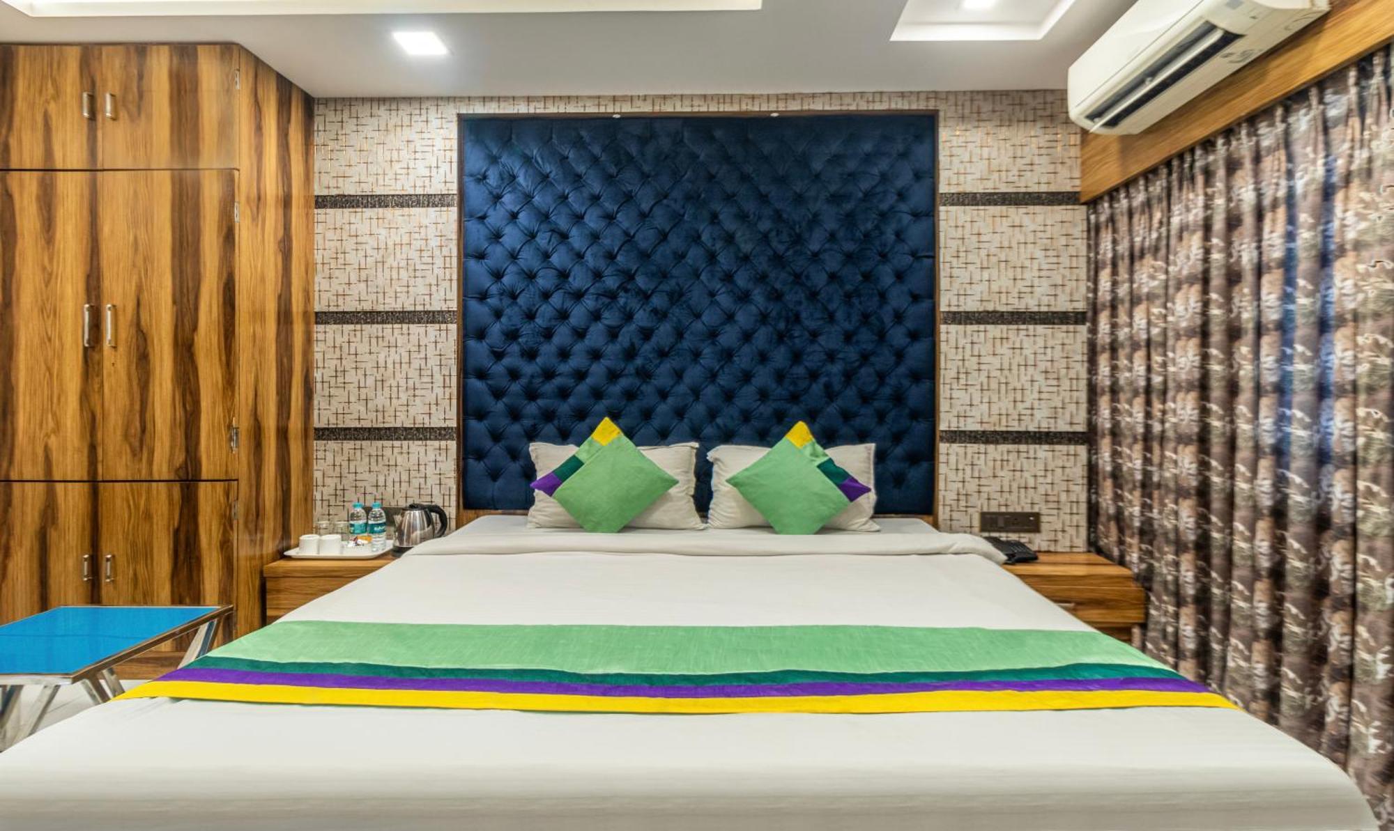 Hotel Orion Crystal Kolkata Luaran gambar